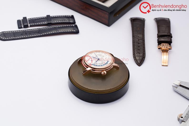 Làm Thế Nào Để Biết Đồng Hồ Đã Cần Bảo Dưỡng Hay Chưa 30