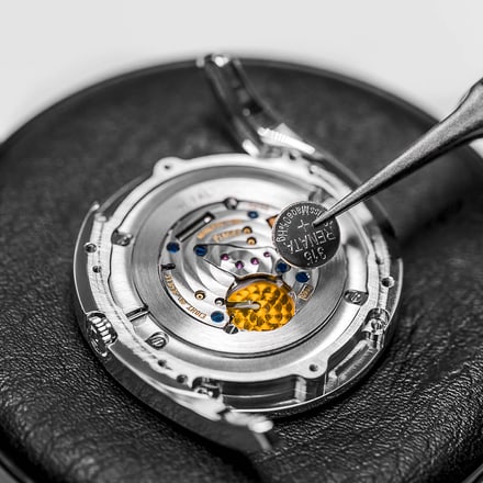 Sua chua bao duong dong ho Piaget 2